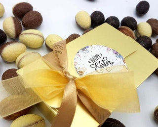 125 gram amb. paaseitjes in gouden doosje - Macaronstore.nl
