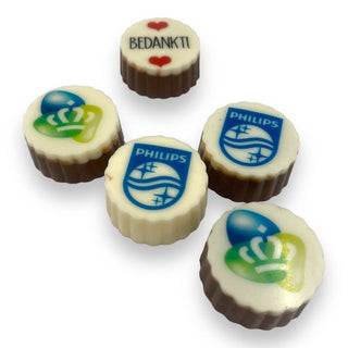 2 bonbons met logo